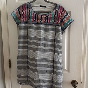 THML dress size‎ large. Really cute dress but a little too short for me.